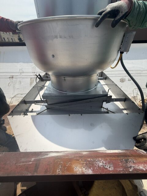Who repairs restaurant blowers & fans in Manhattan? w